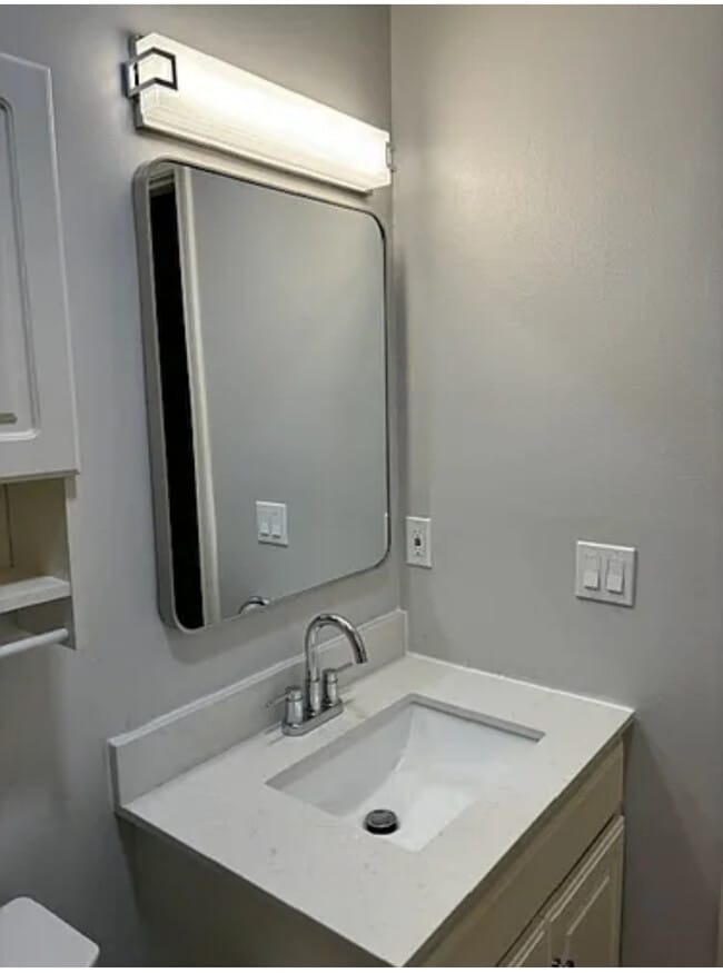 Photo - 365 Mather St Unidad 179