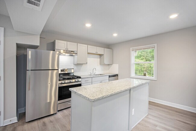 Photo - Palisades Apartments