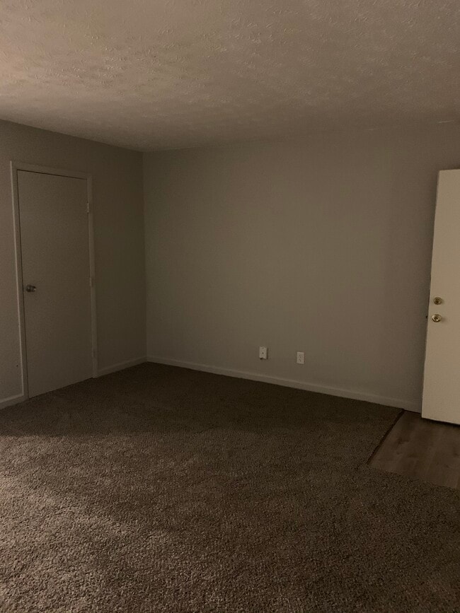 Building Photo - 5381 Southgate Blvd Unit 5381