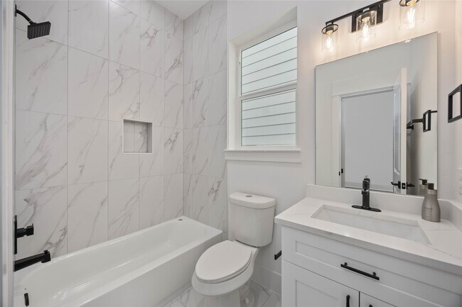 Photo - 1935 Knoll St