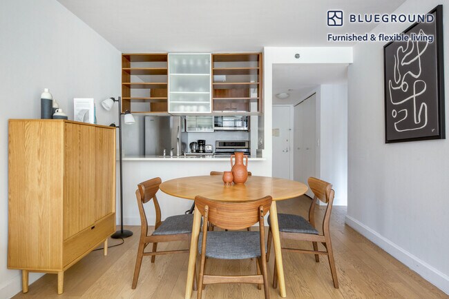 Photo - 130 W 15th St Unit FL11-ID1383