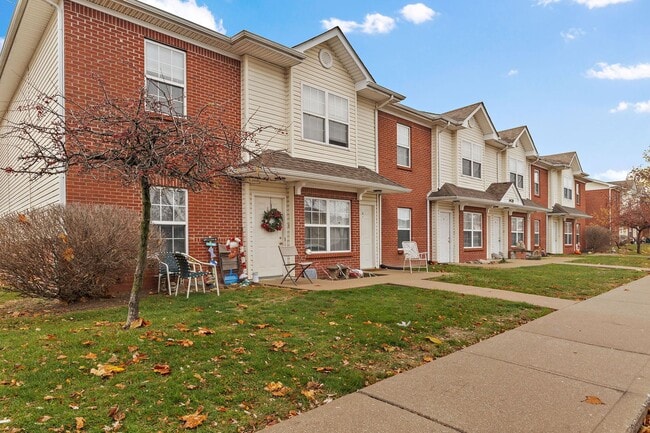 1308 E Liberty Cir