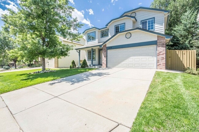 Building Photo - Immaculate 4B/3B in Superior - Available July 5th