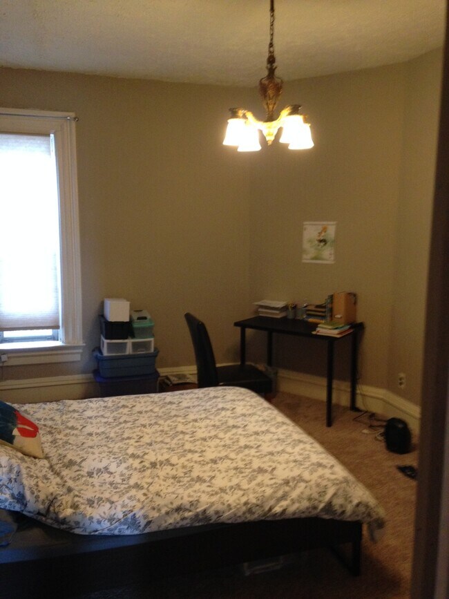 Photo - Historic upstairs 1 Bedroom 1 Bath apt Unit 622 - 3