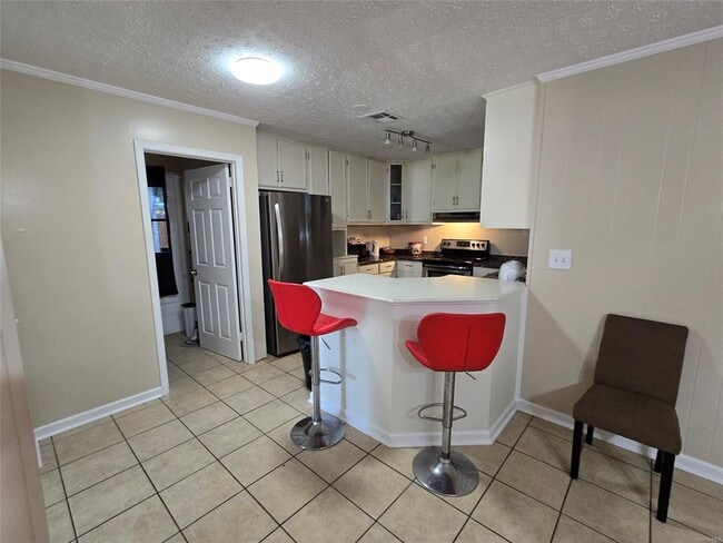 Photo - 6520 Pinebrook Dr