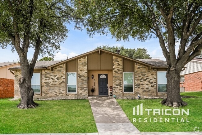 Building Photo - 5512 Squires Dr Rental