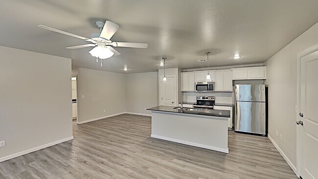 Photo - 3 bedrooms 2 Bathroom 2 Car Garage Duplex with upgrades close to Broadway Extension, a short dist...