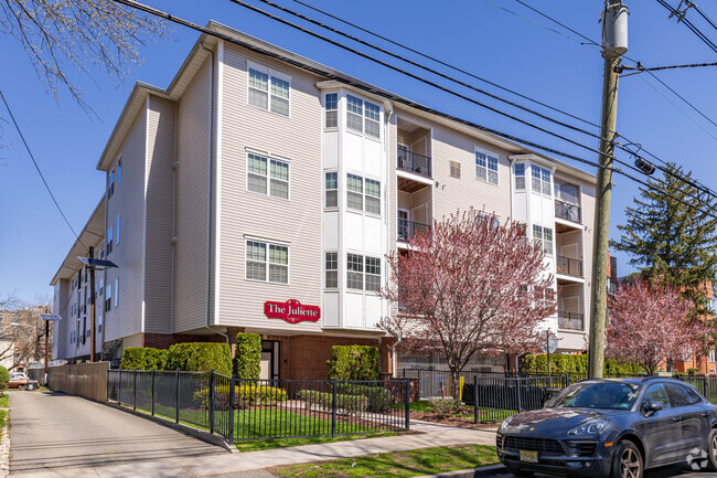 Photo - The Juliette