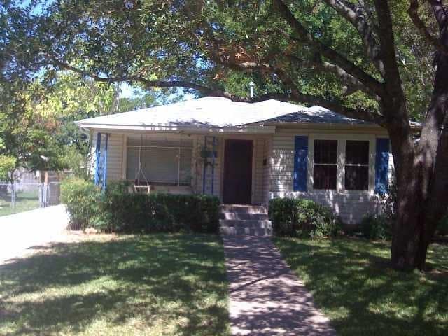 Building Photo - 1508 Richcreek Rd