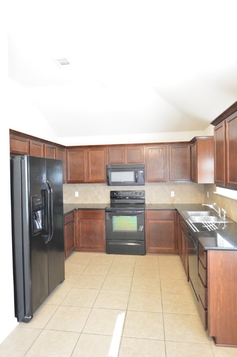 Photo - 7919 Woodbury Dr