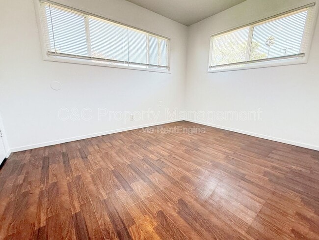 Photo - 109 Rochex Ave