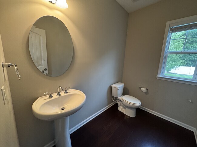 Photo - 139 Tahoe Dr