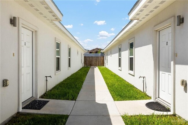Photo - 10 Magnolia Ave Unidad 4