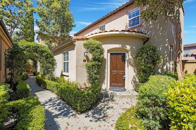 Building Photo - Detached Woodbury Model Home in Irvine!