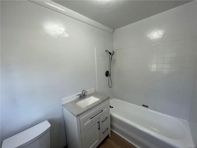 Photo - 624 N Roxbury Dr House