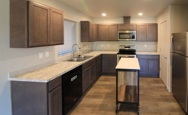 Photo - 605 Cedar Ave Casa