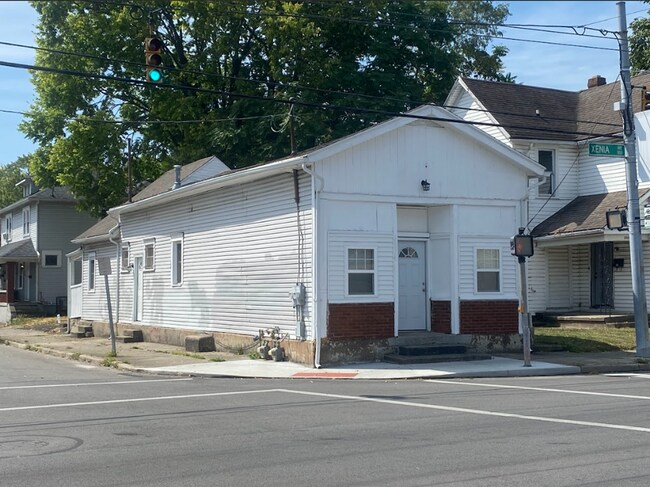 Photo - 846-848 Xenia Ave Unit 848