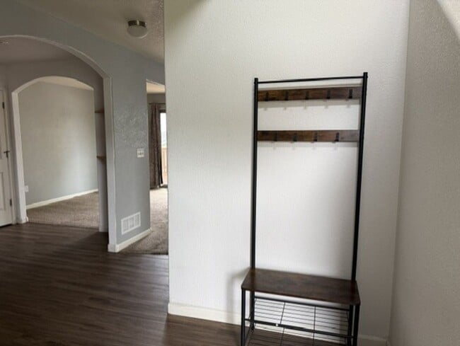 Photo - House For Lease