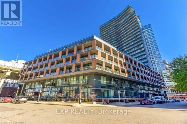 Photo - 20 Bruyeres Mews Unit 906