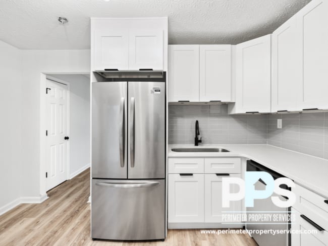 Photo - 2133 Thompson Ave SE