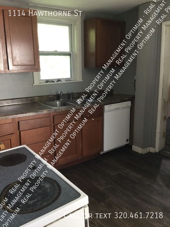Photo - 1114 Hawthorne St