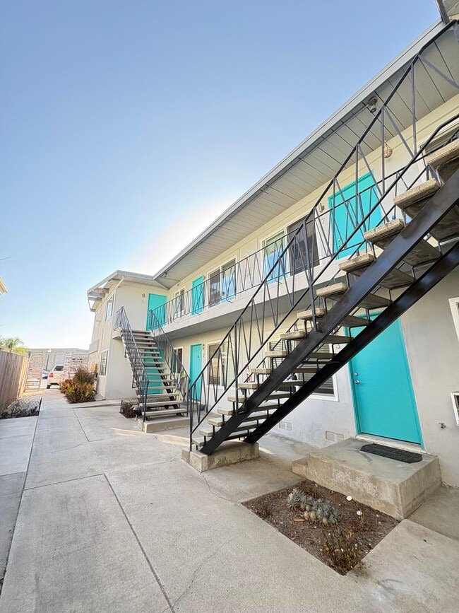 4533 Contour Blvd.