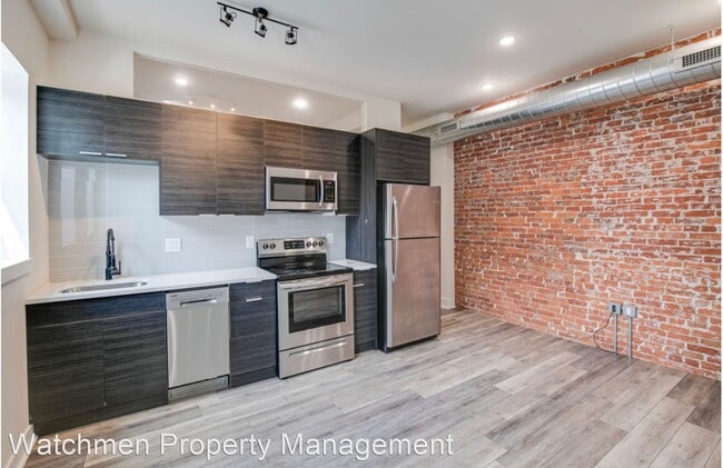 Building Photo - 1801 N Willington St Unit 2