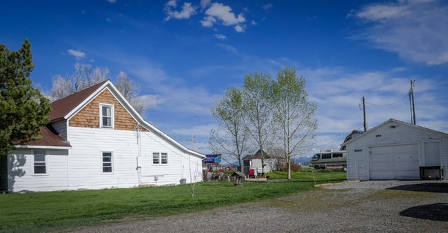 Beautiful 3 Bed 2 Bath on Large Property. ... - Beautiful 3 Bed 2 Bath on Large Property. ... Apartment