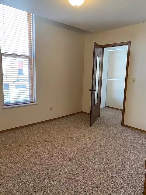 Bedroom/Closet - 106 N Walnut St Unit 106