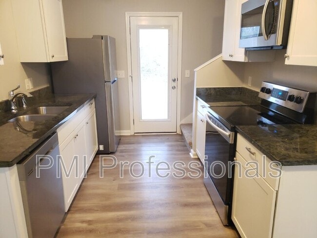 Photo - 632 East St Unit Apt A