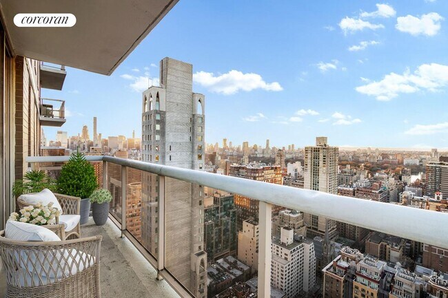 Building Photo - 200 E 89th St Rental
