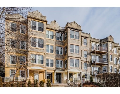 Photo - 59 Strathmore Rd