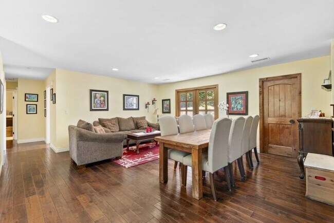 Photo - 1760 Summit Dr