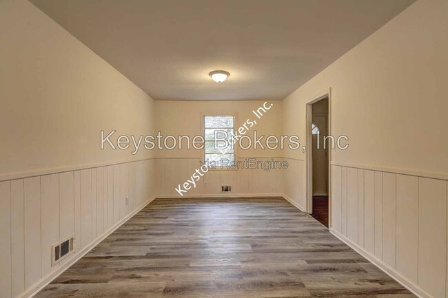 Photo - 4624 Wesley Dr