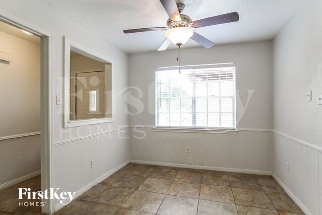 Photo - 7006 Falling Waters Dr