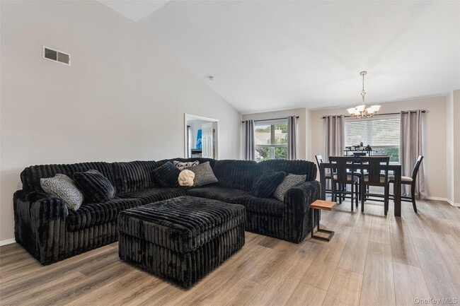 3002 Willow Pond Dr