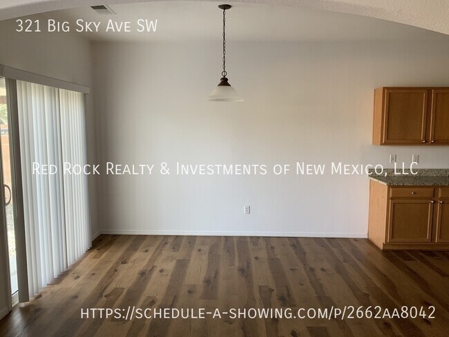 Photo - 321 Big Sky Ave SW