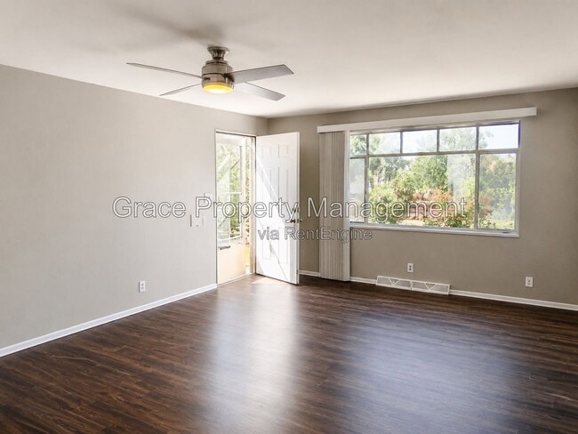 Photo - 595 W Dartmouth Ave