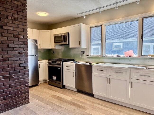 Photo - 70 Durso Ave Unit 2