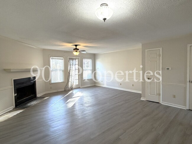 Photo - 383 Harts Way Dr