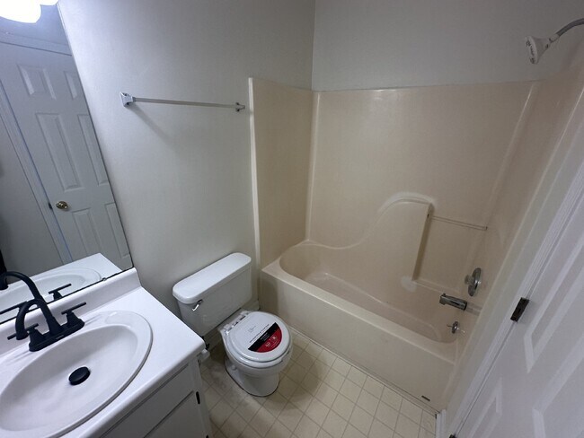 2582 Zachary Ct