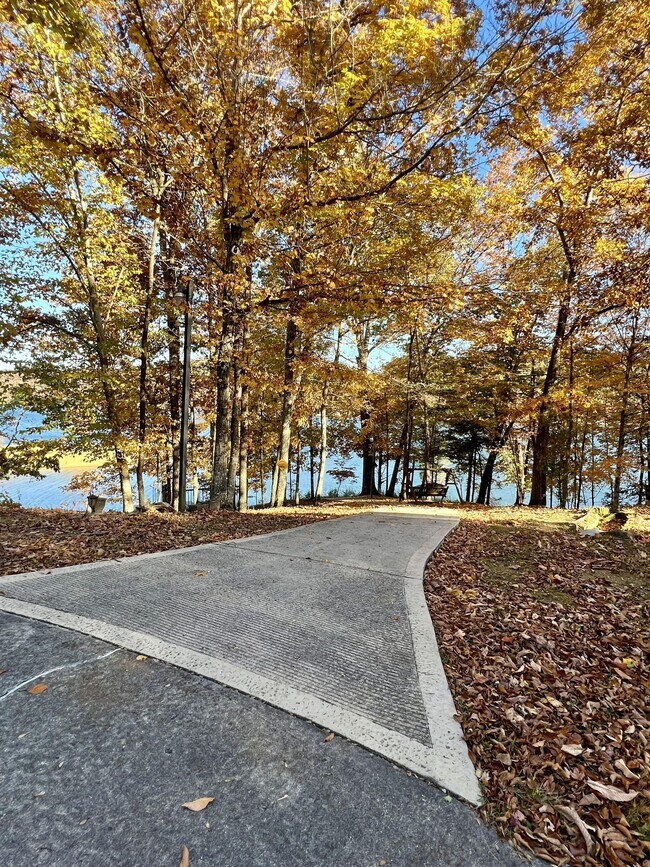 141 Ridgeland Ln Rental House Rental in Sharps Chapel, TN