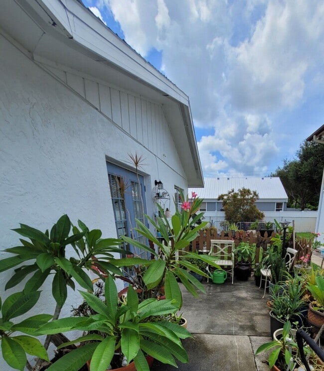 Photo - 1358 Highlands Dr Unit B2