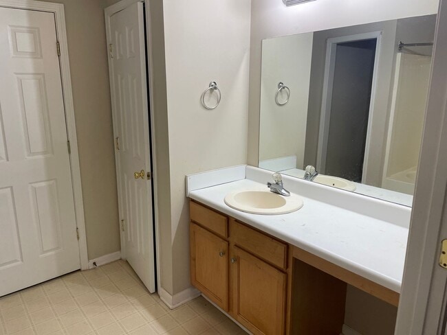 Photo - Lovely 3 Bed/2.5 Bath Townhome for lease i...
