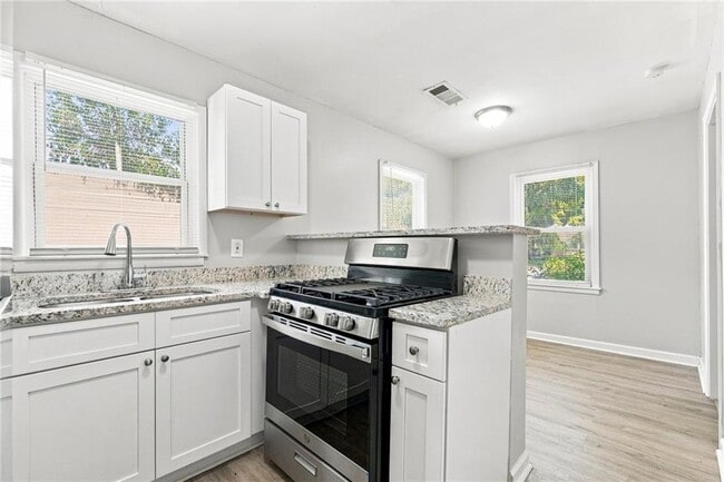 Photo - 2123 Blayton Ln SE