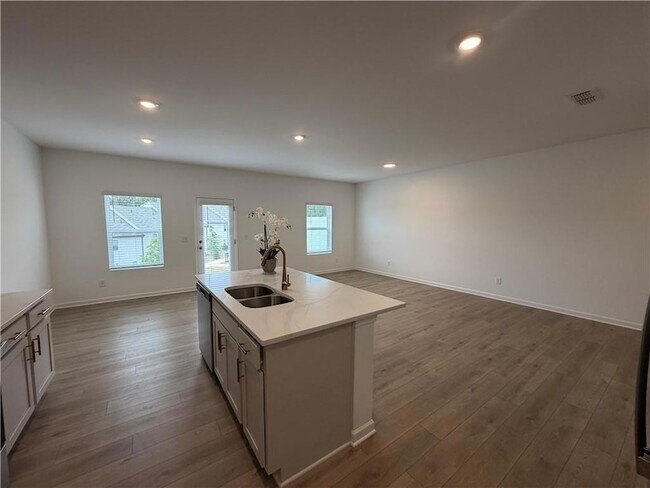 Photo - 6719 Armonia Dr