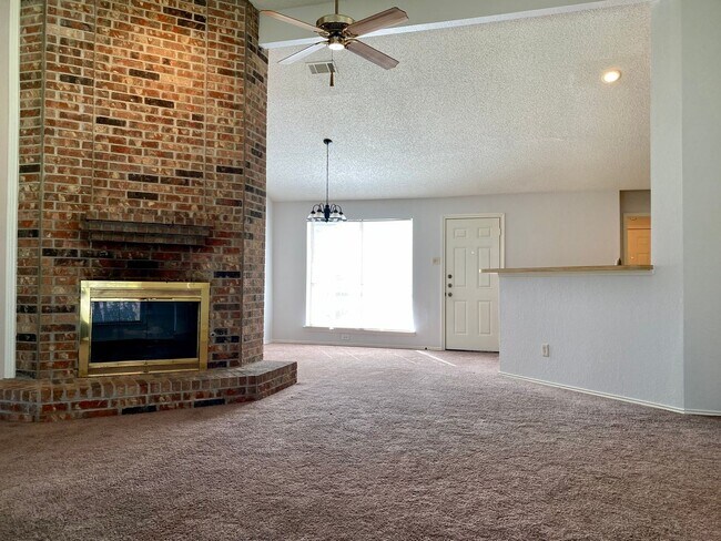 Photo - 322 Quail Hollow Dr