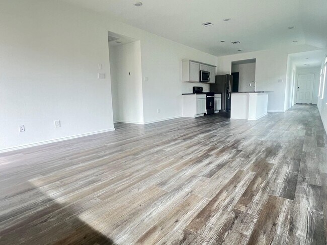 Photo - 5930 Cypress Hts Dr