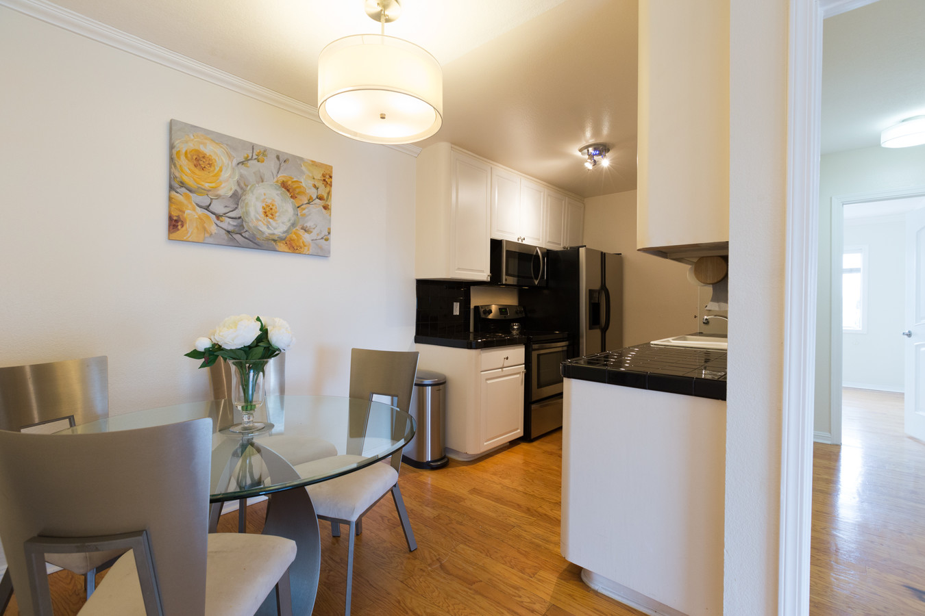 Photo - 1440 23rd St Apartamentos