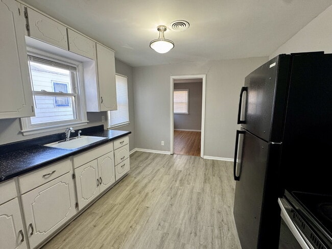 Photo - 307 Prairie St